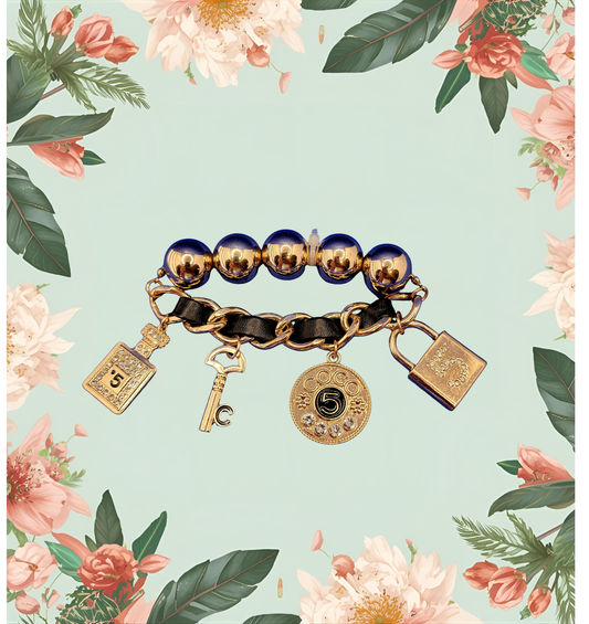 Charme Doré (French for “Golden Charm”) Bracelet